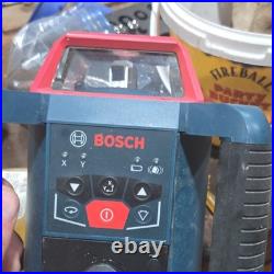 Horizontal/Vertical ROTARY Laser Self LEVELING 2000 Ft Made BY bosch